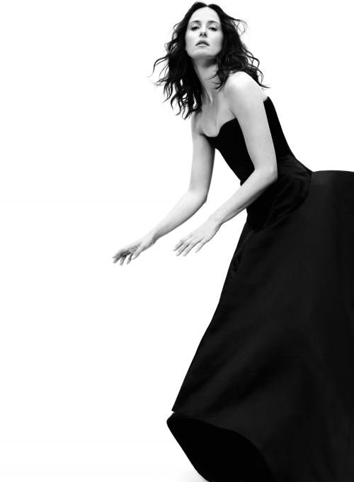 Renate Reinsve Elle USA Women in Hollywood, November 2025 6