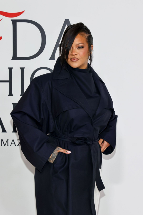Rihanna at CFDA Awards in New York City, Nov 2025 4
