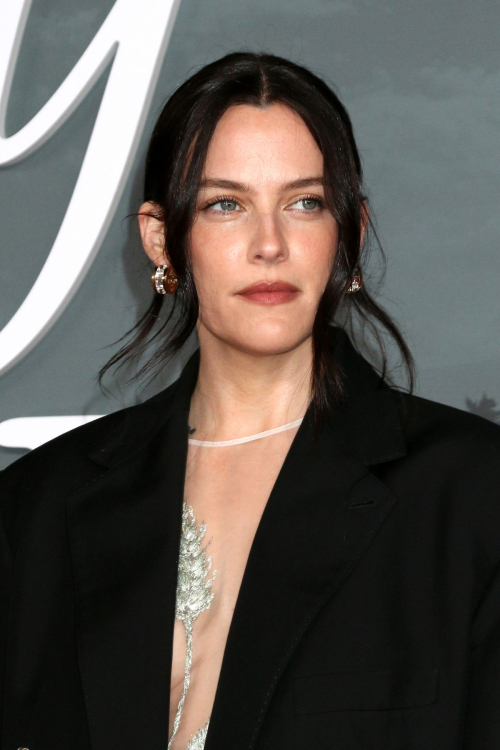 Riley Keough Jay Kelly Premiere Los Angeles, November 2025 1