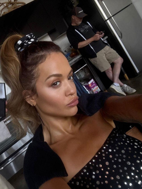 Rita Ora Re-edition Magazine Behind the Scenes, 2025 5