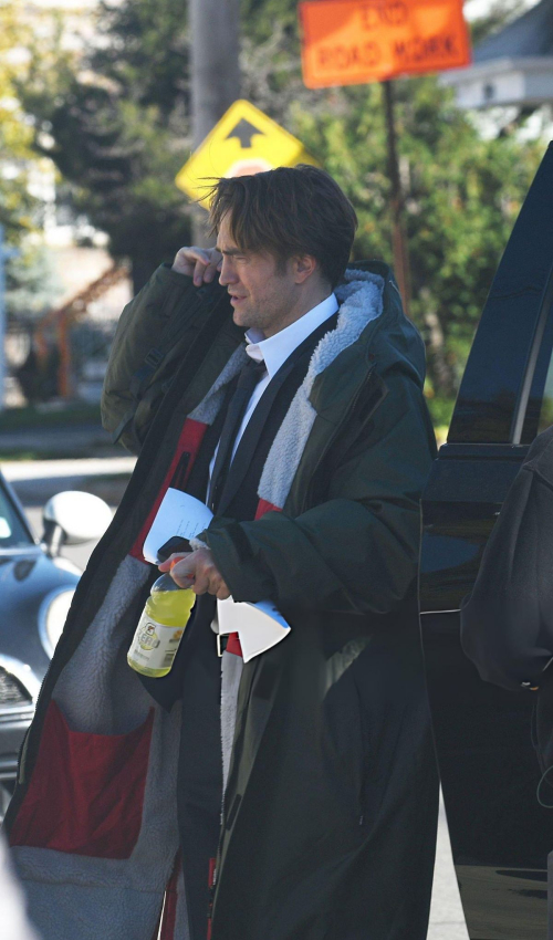 Robert Pattinson on set of Here Comes the Flood, November 2025 5