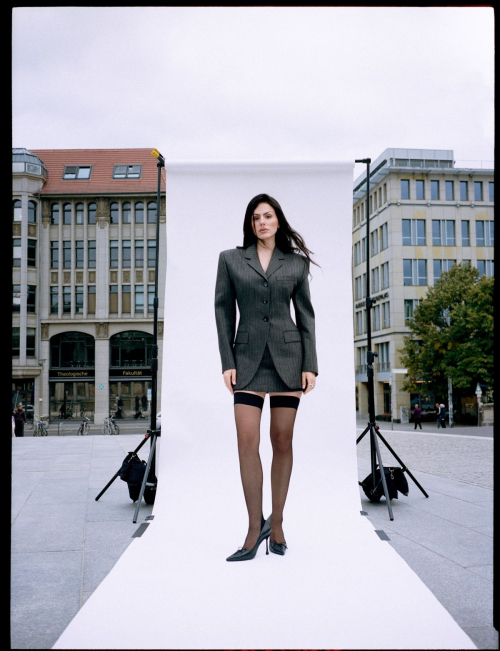 Ruby O. Fee for Glamour Germany, November 2025 1