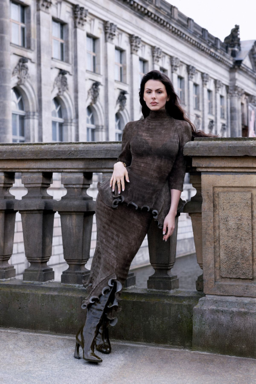 Ruby O. Fee for Glamour Germany, November 2025 4