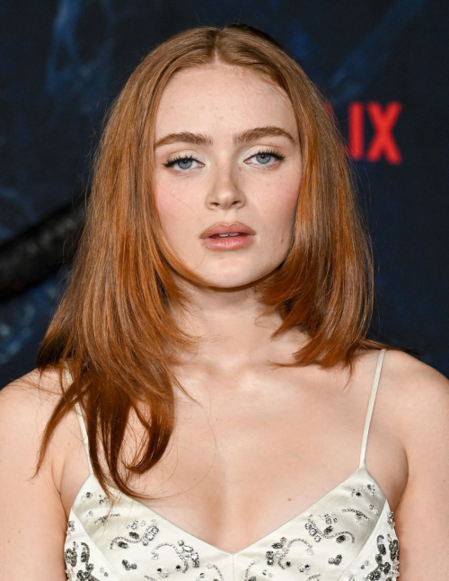 Sadie Sink at Stranger Things 5 World Premiere, November 2025 4