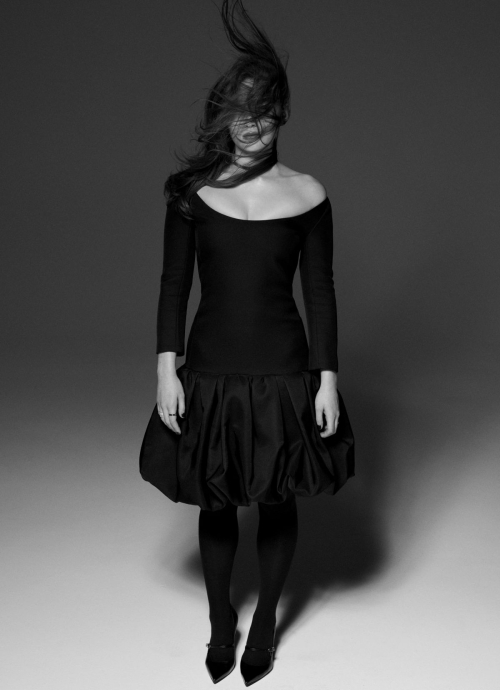 Sadie Sink Elle Australia, December 2025 2