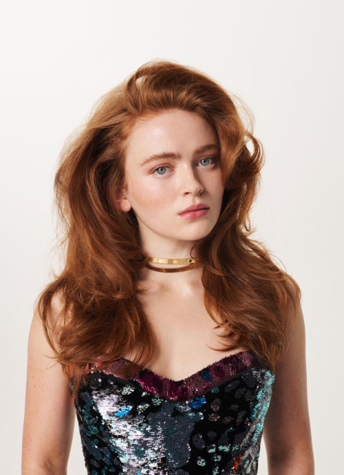 Sadie Sink Elle Australia, December 2025 4