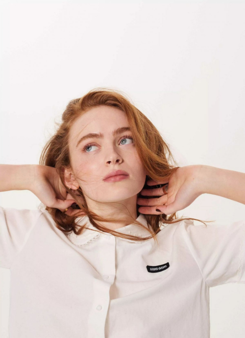 Sadie Sink Elle Australia Feature, December 2025 6