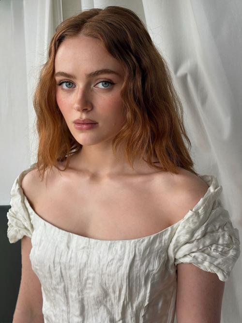 Sadie Sink Stranger Things press portraits, November 2025