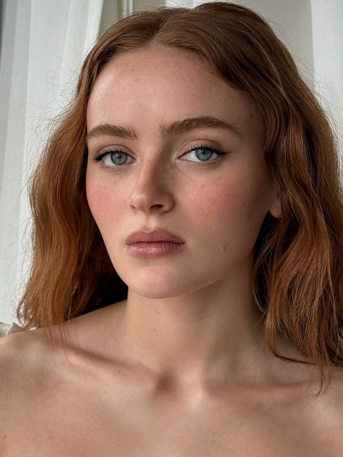 Sadie Sink Stranger Things press portraits, November 2025 3