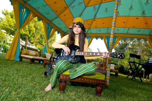 Selena Gomez chic in FKNY Jeans beach shoot, 2008 1