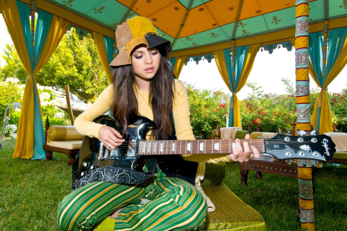 Selena Gomez chic in FKNY Jeans beach shoot, 2008 4