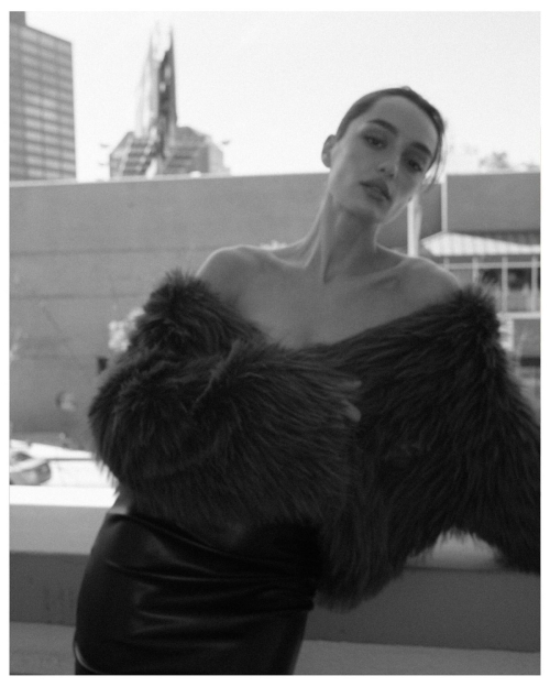 Sonya Starzhynska Instagram Photos, November 2025 1