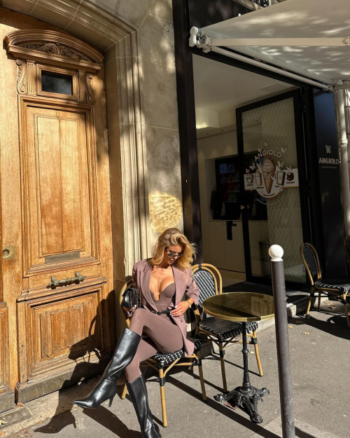 Sophia Luders Instagram photos and videos, November 2025 32