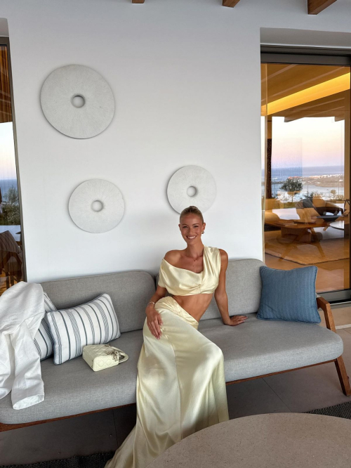 Sophia Luders Instagram Photos, November 2025 3