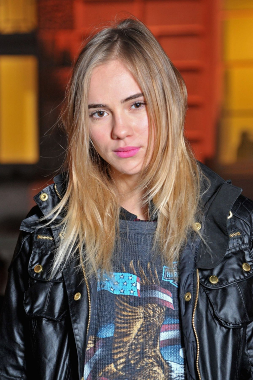 Suki Waterhouse and Cara Delevingne at Skate Somerset House London, November 2011 5