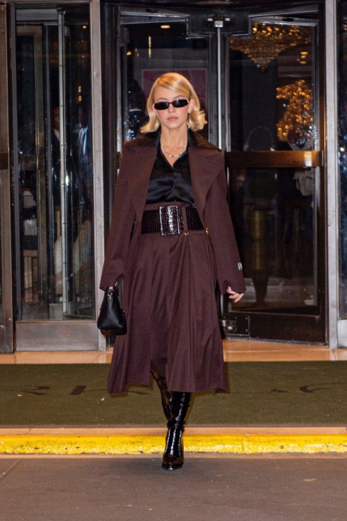 Sydney Sweeney arrives at Late Show New York, November 2025 1