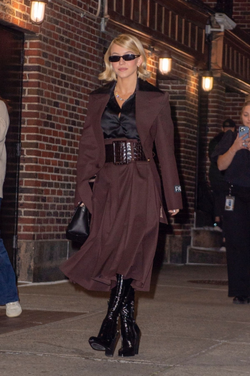 Sydney Sweeney arrives at Late Show New York, November 2025 6