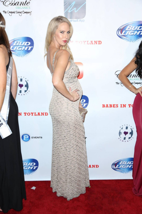 Tara Rice Babes in Toyland Charity Drive, 2014