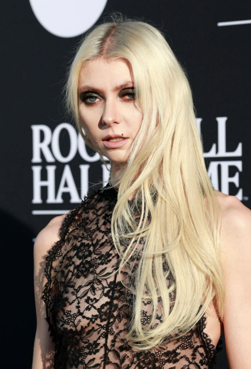 Taylor Momsen at Rock and Roll Hall of Fame Induction, November 2025 3