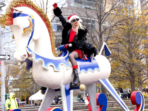 Taylor Momsen Macys Thanksgiving Day Parade New York, November 2025 3