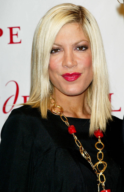 Tori Spelling at Red Envelope Holiday Party New York, 2007 3