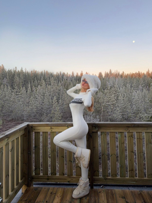 Victoria Turner Instagram Photos, November 2025 3