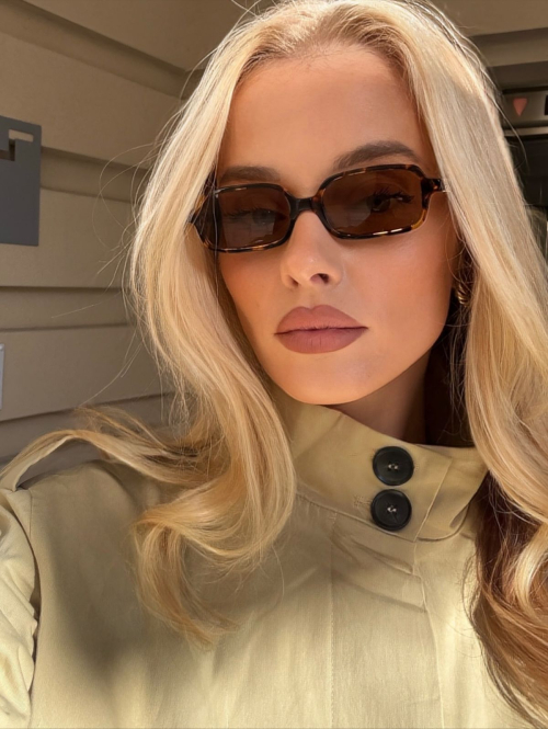 Victoria Turner instagram photos, November 2025 6