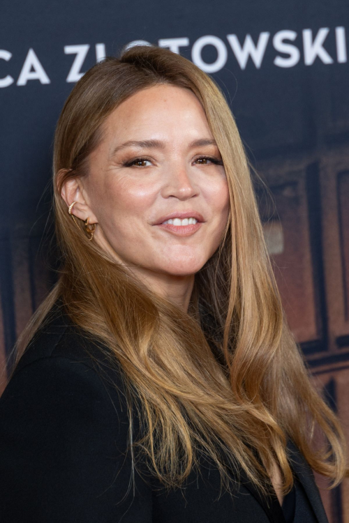 Virginie Efira at Vie Privee premiere, November 2025 6