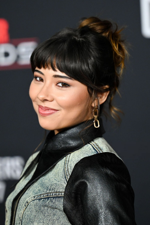Xochitl Gomez at Predator Badlands Premiere Hollywood, Nov 2025 5