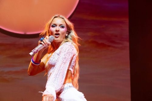 Zara Larsson performing at 3Arena Dublin, November 2025 2