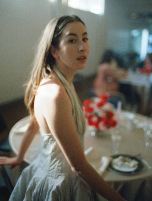 Alana Haim for W Magazine Directors Issue, March 2022 11