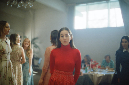 Alana Haim for W Magazine Directors Issue, March 2022 17