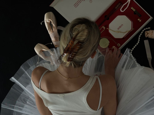 Alexis Ren for Sereia Jewelry Fall Winter Campaign, 2025 8