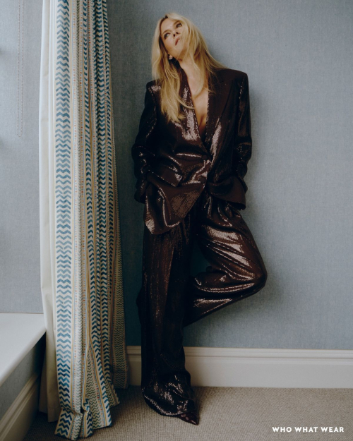 Ali Larter Posts Latest Instagram Pictures, December 2025 12