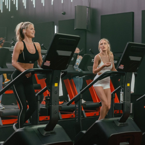 Ali Larter Posts Latest Instagram Pictures, December 2025 16