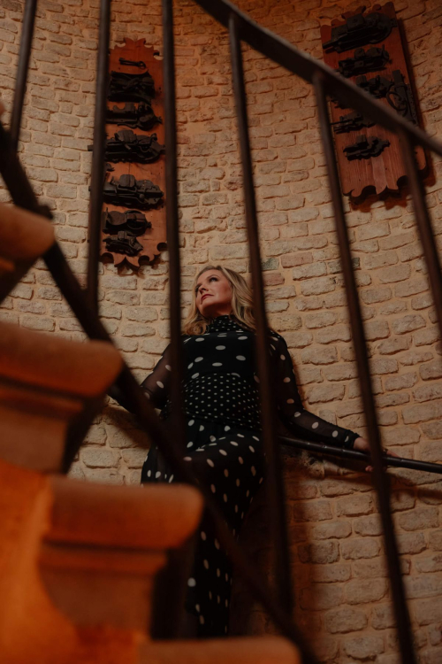 Alicia Silverstone in The Italian Reve Magazine, December 2025 15