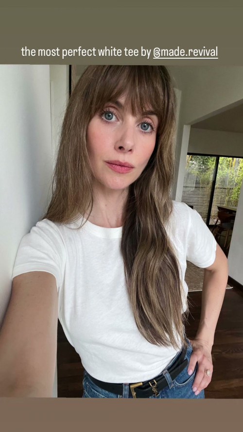 Alison Brie Shares New Instagram Style, December 2025
