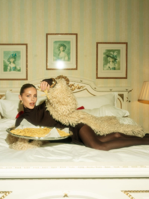 Anna Maria Olbrycht Instagram Style Update, December 2025 8