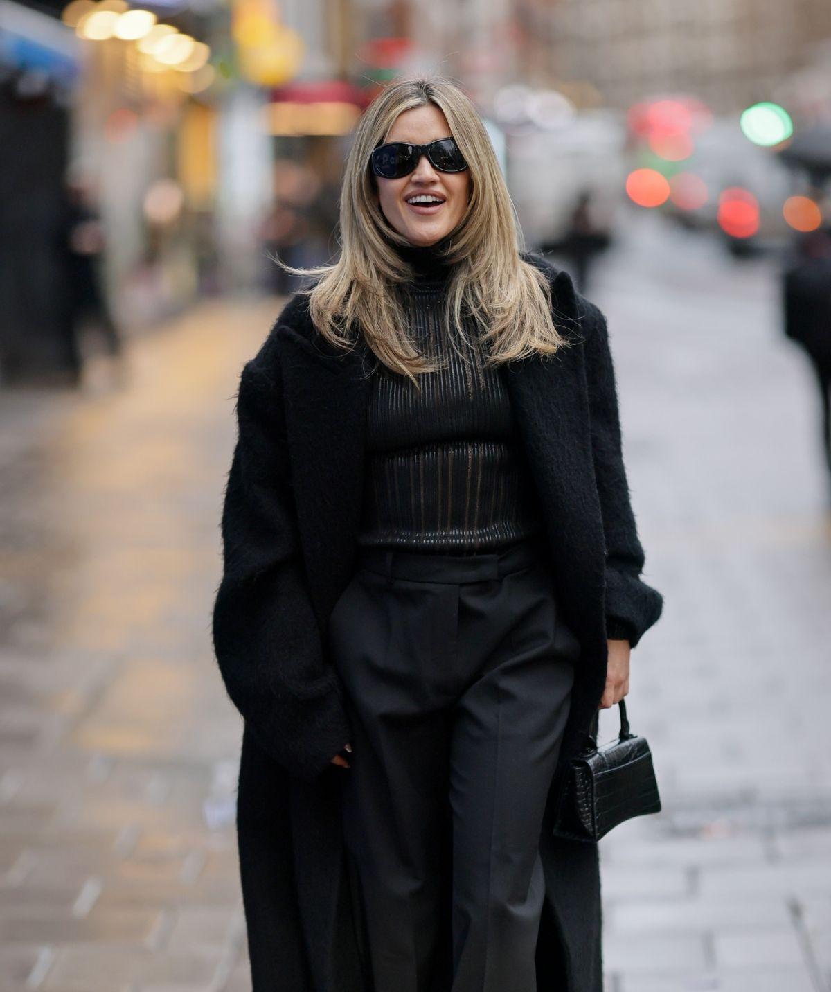 Ashley Roberts Arrives at Heart Radio Studio in London, December 2025 5