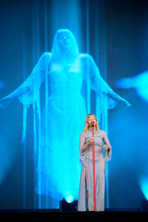 Aurora Performs Live at Rock en Seine Paris, August 2025 5