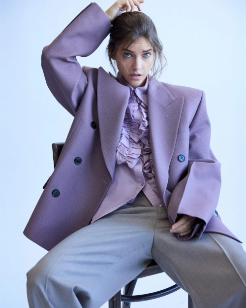 Barbara Palvin Featured in Revista De Milenio Issue, December 2025 9