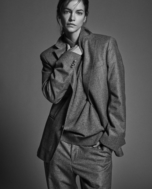 Barbara Palvin Featured in Revista De Milenio Issue, December 2025 15