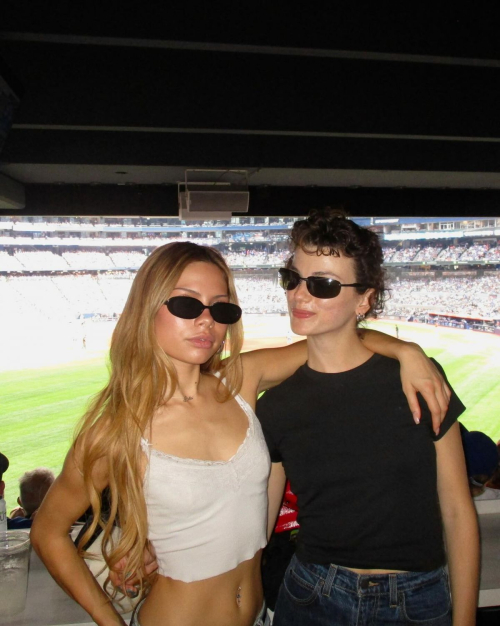 Bella Shepard Posts New Instagram Photos, December 2025 16