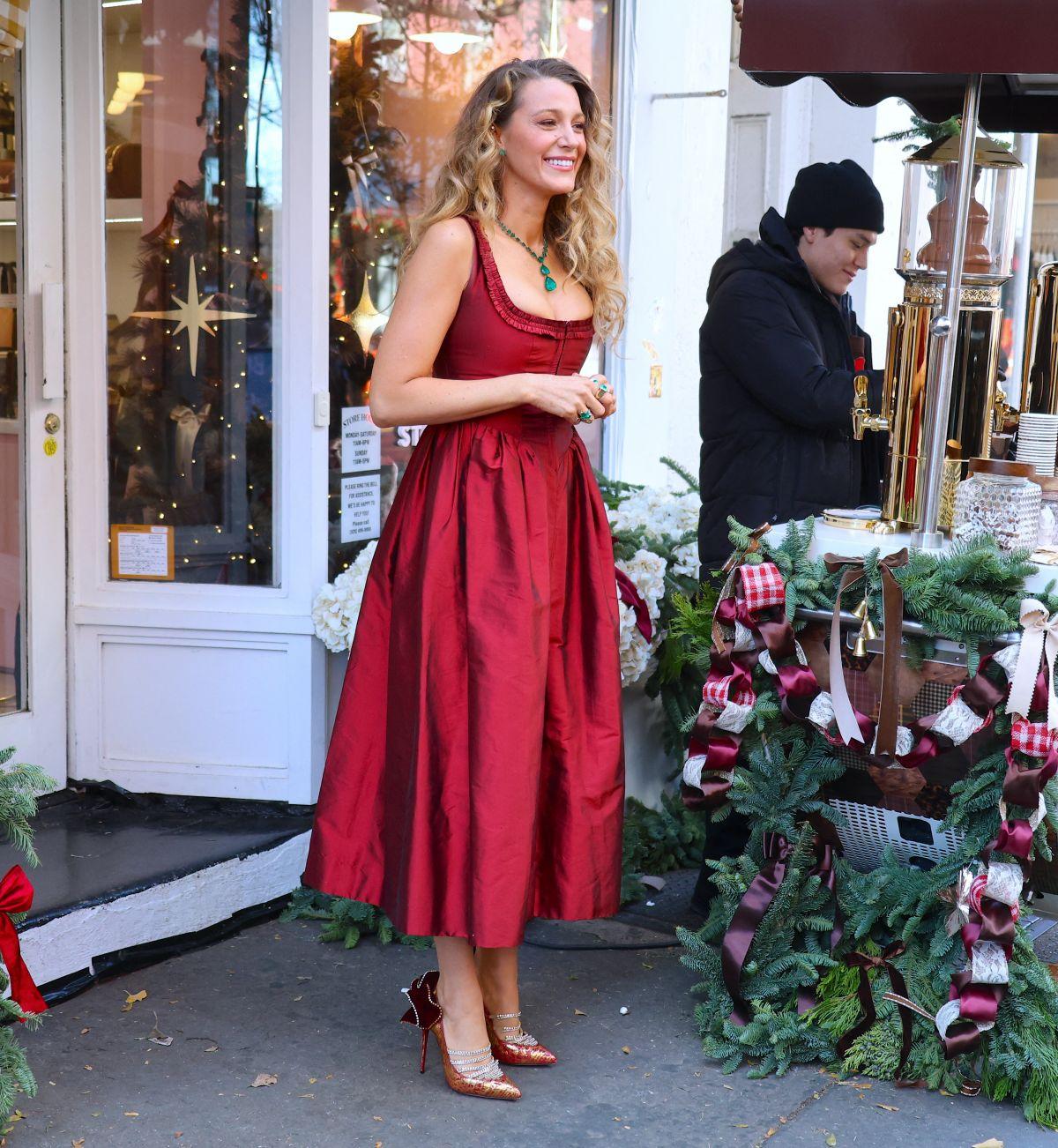 Blake Lively Shops at Stone Clover Lane in NYC, December 2025 1