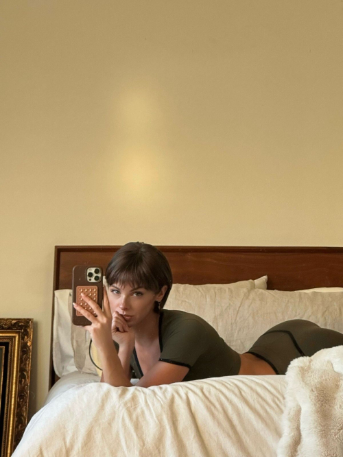 Carmella Rose Shares Instagram Photo Update, December 2025 12