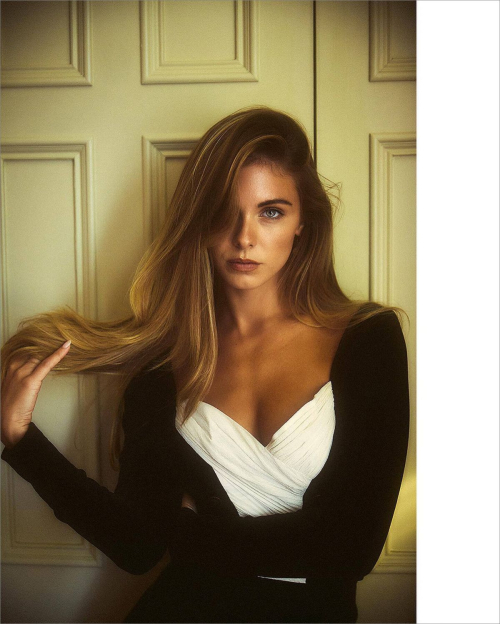 Carmella Rose Shares Instagram Photo Update, December 2025 16