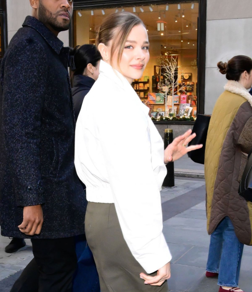 Chloe Moretz Arrives at Today Show Studios NYC, December 2025 2