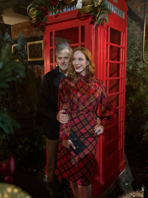 Christina Hendricks New Instagram Pictures, December 2025 7