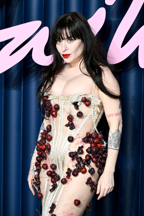 Dilara Findikoglu at Fashion Awards London Event, December 2025 1