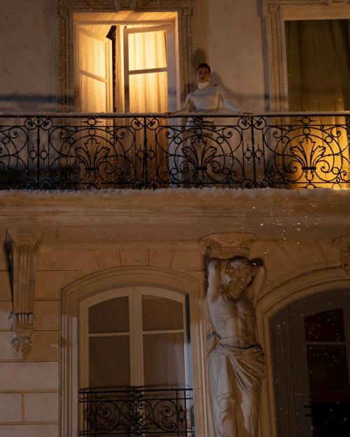 Dixie D’Amelio for APM Monaco Holiday Campaign, December 2025 1